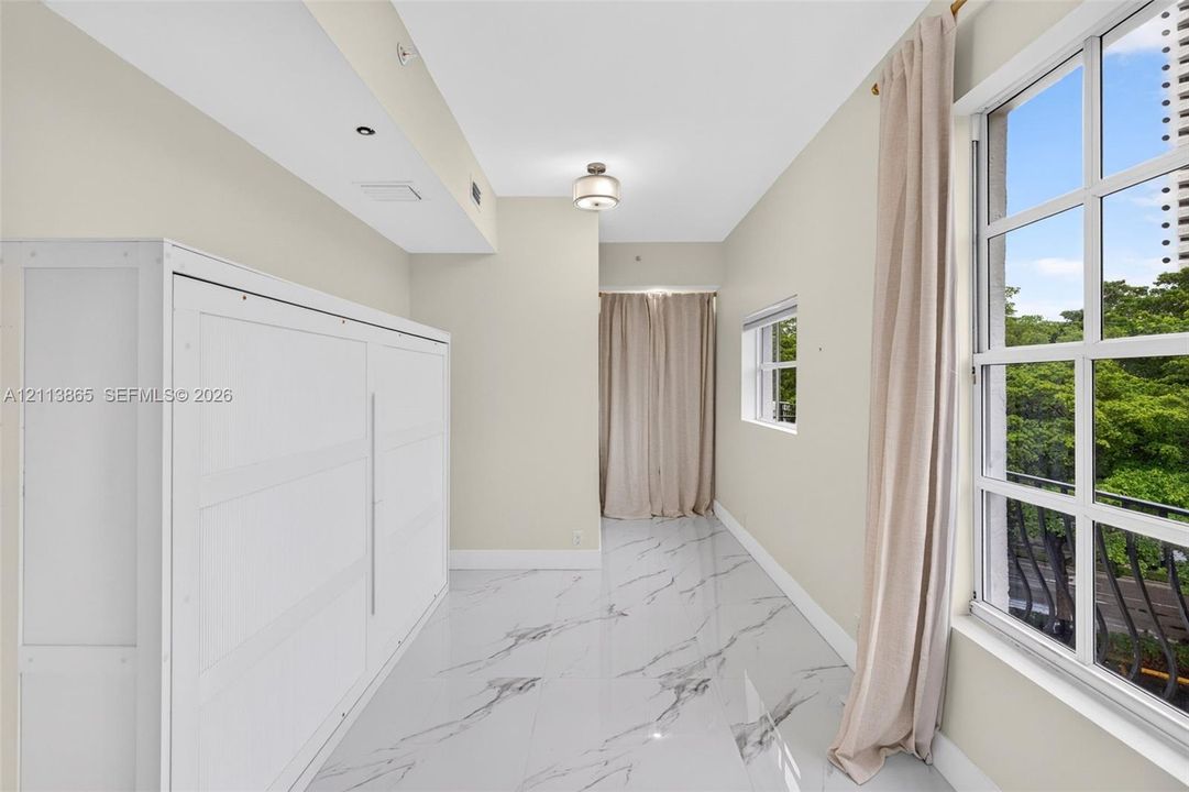 For Sale: $995,000 (2 beds, 2 baths, 1820 Square Feet)