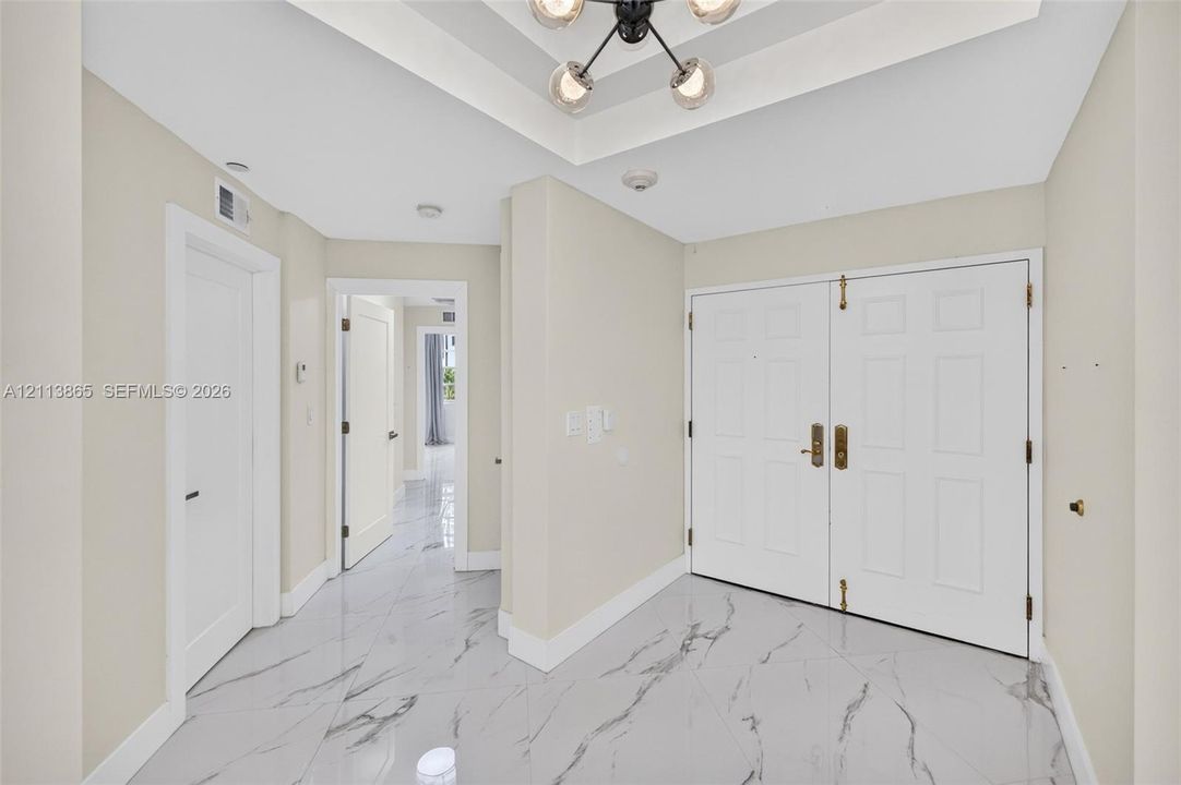 For Sale: $995,000 (2 beds, 2 baths, 1820 Square Feet)