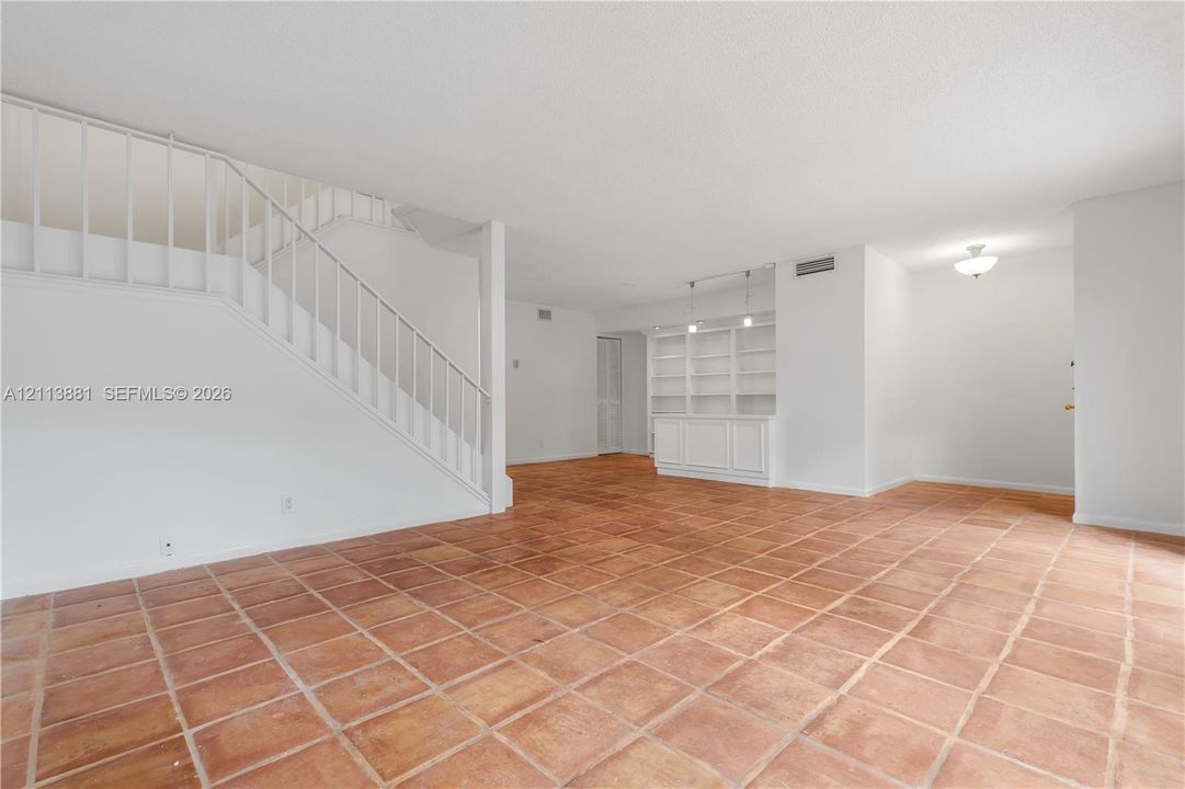 For Sale: $499,900 (3 beds, 2 baths, 1640 Square Feet)