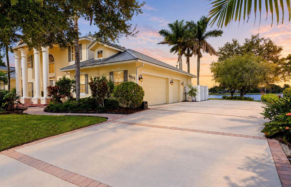 5508 SW Orchid Bay Dr 010