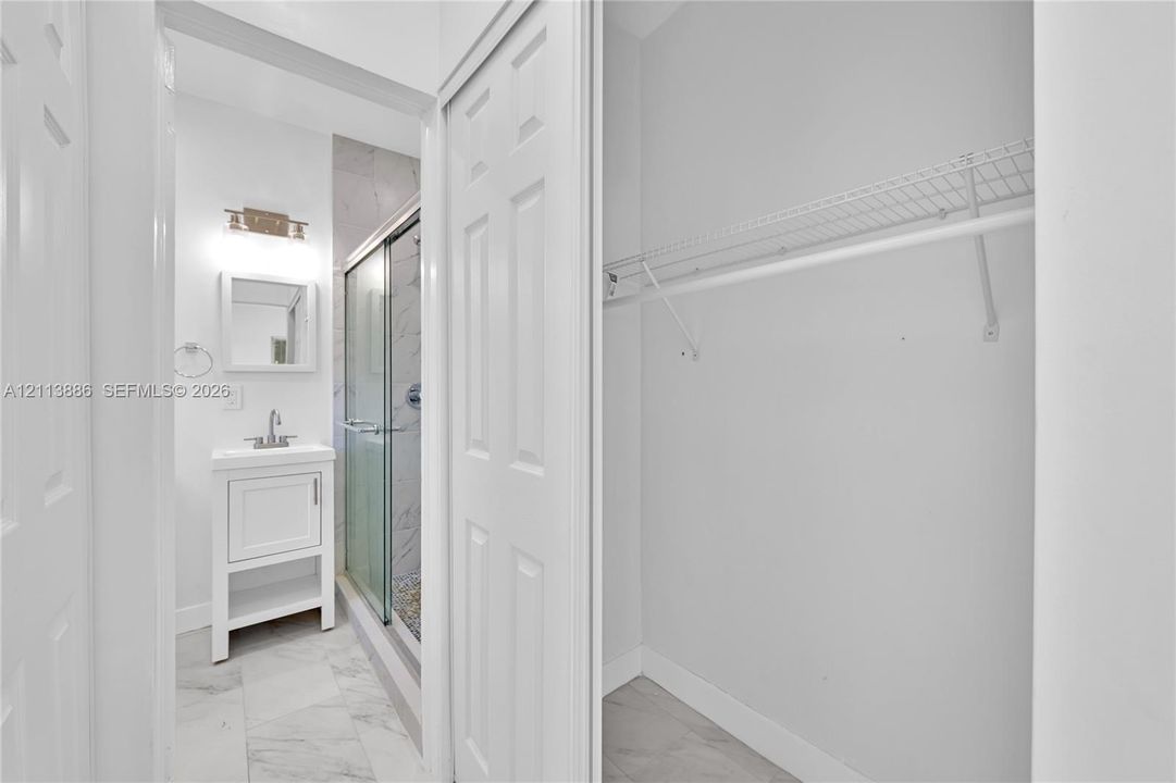 В аренду: $1,400 (1 спален, 1 ванн, 0 Квадратных фут)
