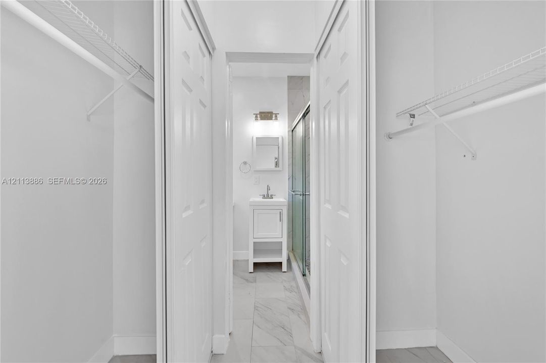 В аренду: $1,400 (1 спален, 1 ванн, 0 Квадратных фут)