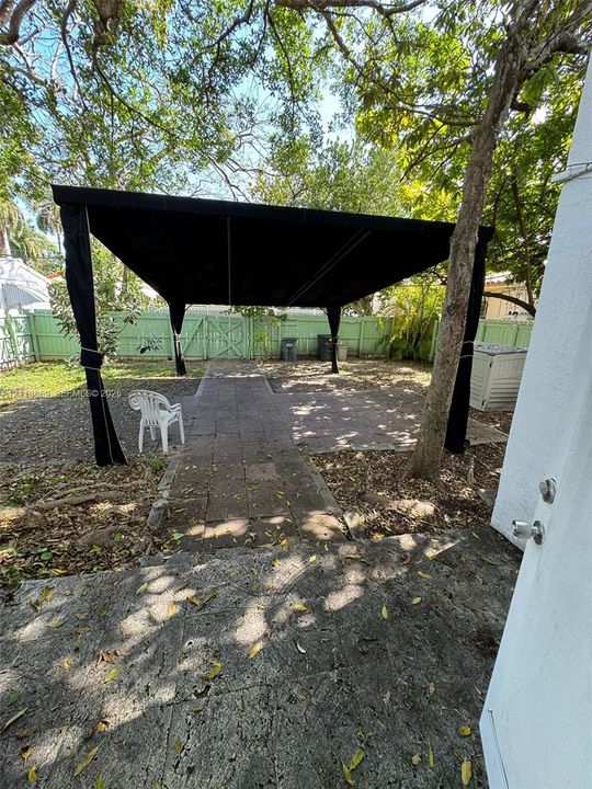 For Rent: $6,500 (3 beds, 2 baths, 1514 Square Feet)