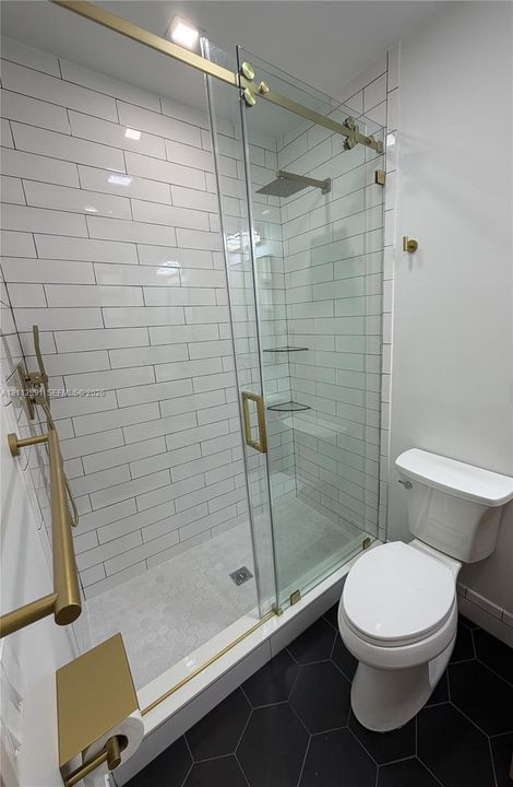 For Rent: $2,900 (4 beds, 2 baths, 1125 Square Feet)