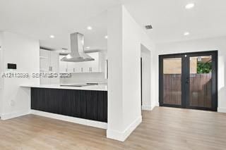 For Sale: $799,000 (3 beds, 3 baths, 1645 Square Feet)