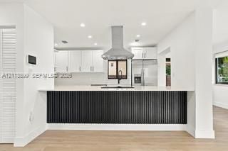 For Sale: $799,000 (3 beds, 3 baths, 1645 Square Feet)