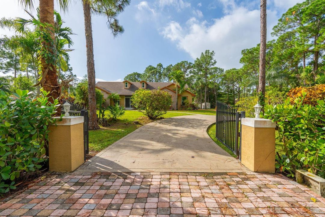 Driveway & Main Entrance