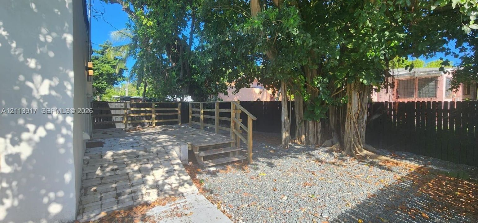 En Renta: $4,300 (3 camas, 2 baños, 2000 Pies cuadrados)