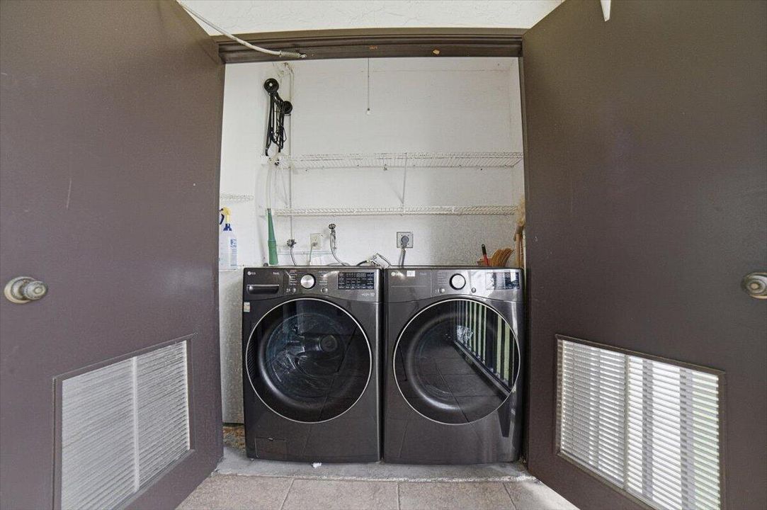 24-Laundry