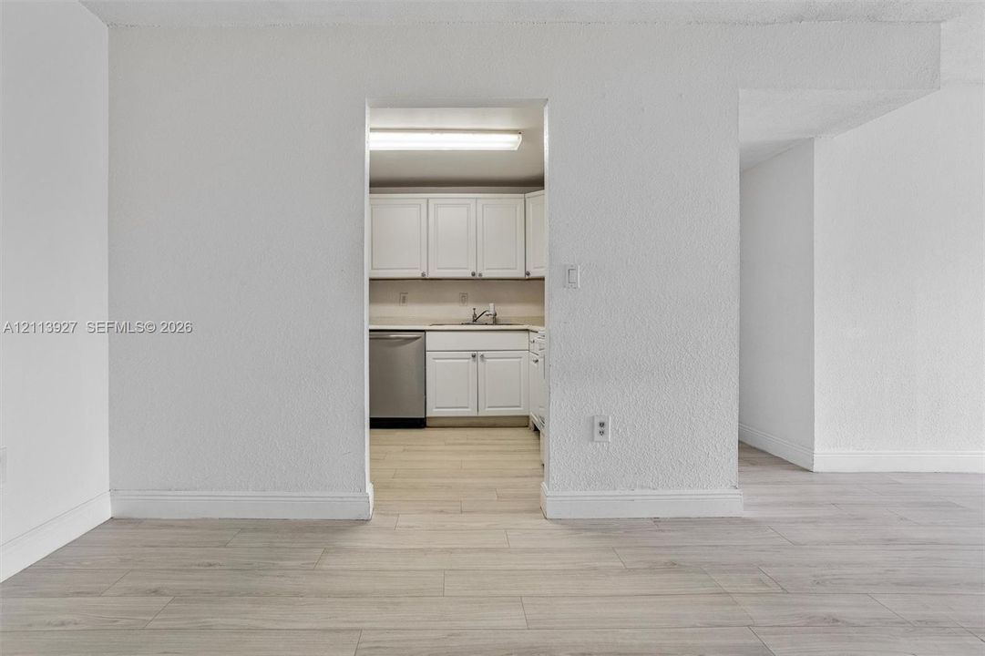 В аренду: $2,500 (2 спален, 2 ванн, 1061 Квадратных фут)