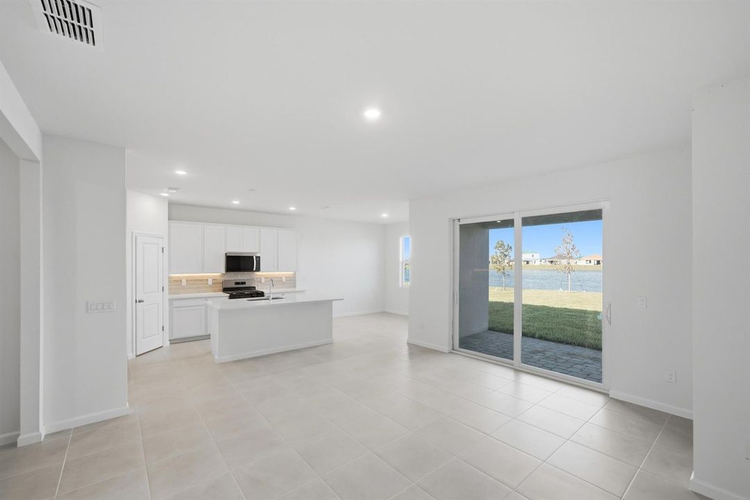 Living Room/Kitchen