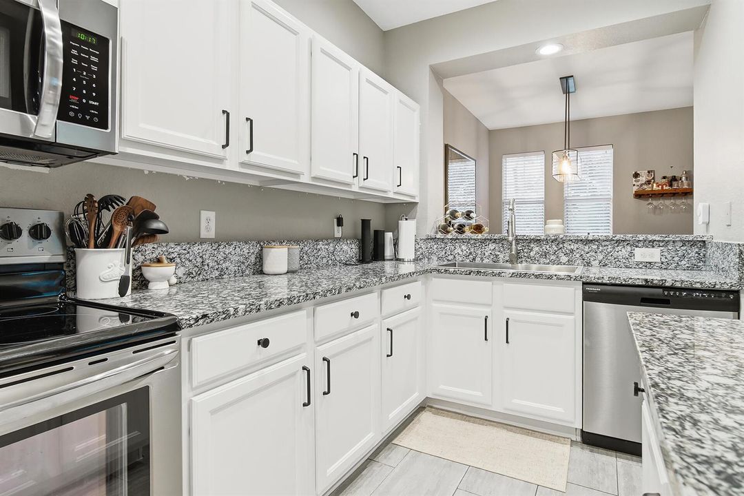 480-AMADOR-LANE-UNIT-4-33401-006