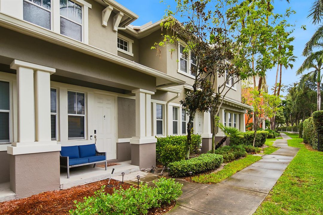 480-AMADOR-LANE-UNIT-4-33401-028