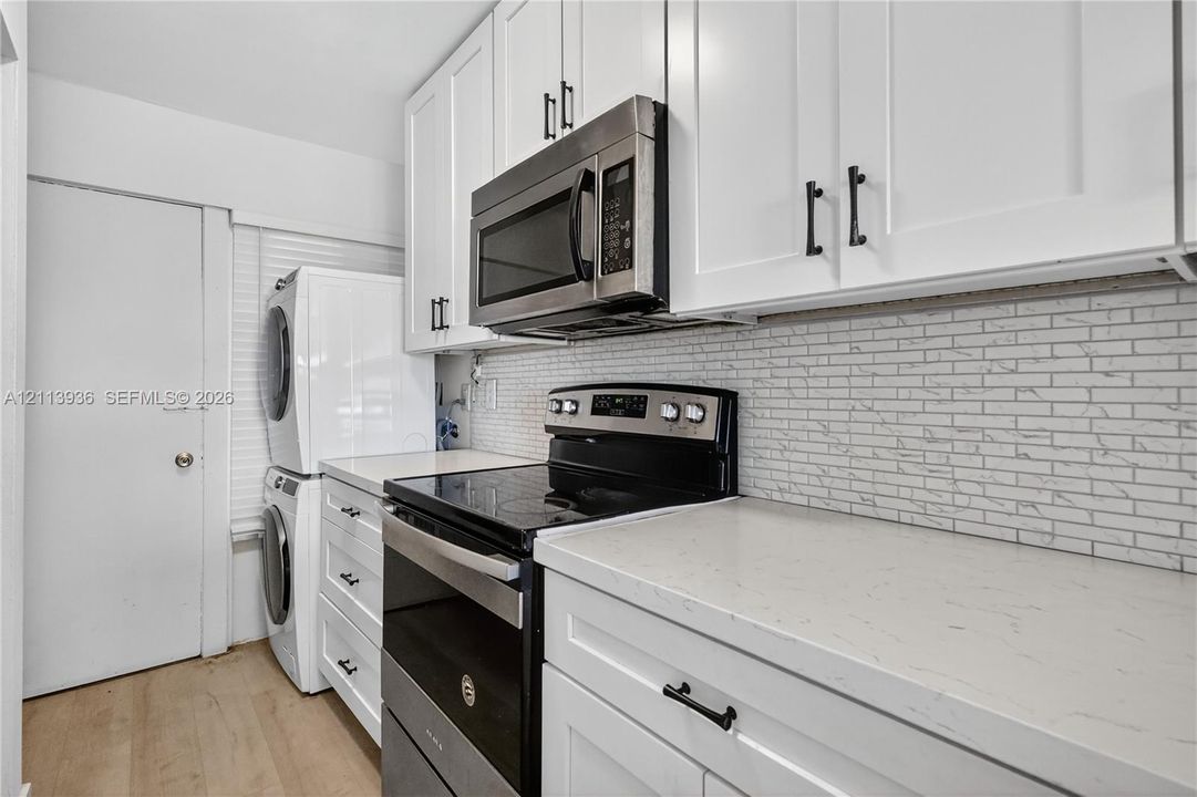 В аренду: $2,400 (2 спален, 2 ванн, 1113 Квадратных фут)