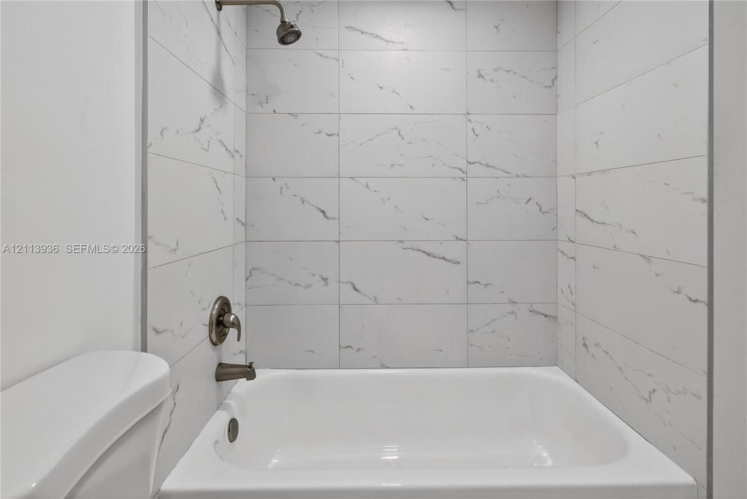 В аренду: $2,400 (2 спален, 2 ванн, 1113 Квадратных фут)