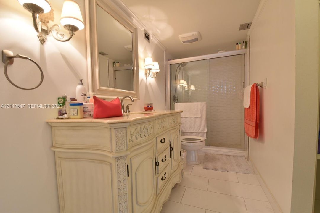 В аренду: $2,800 (1 спален, 1 ванн, 1064 Квадратных фут)