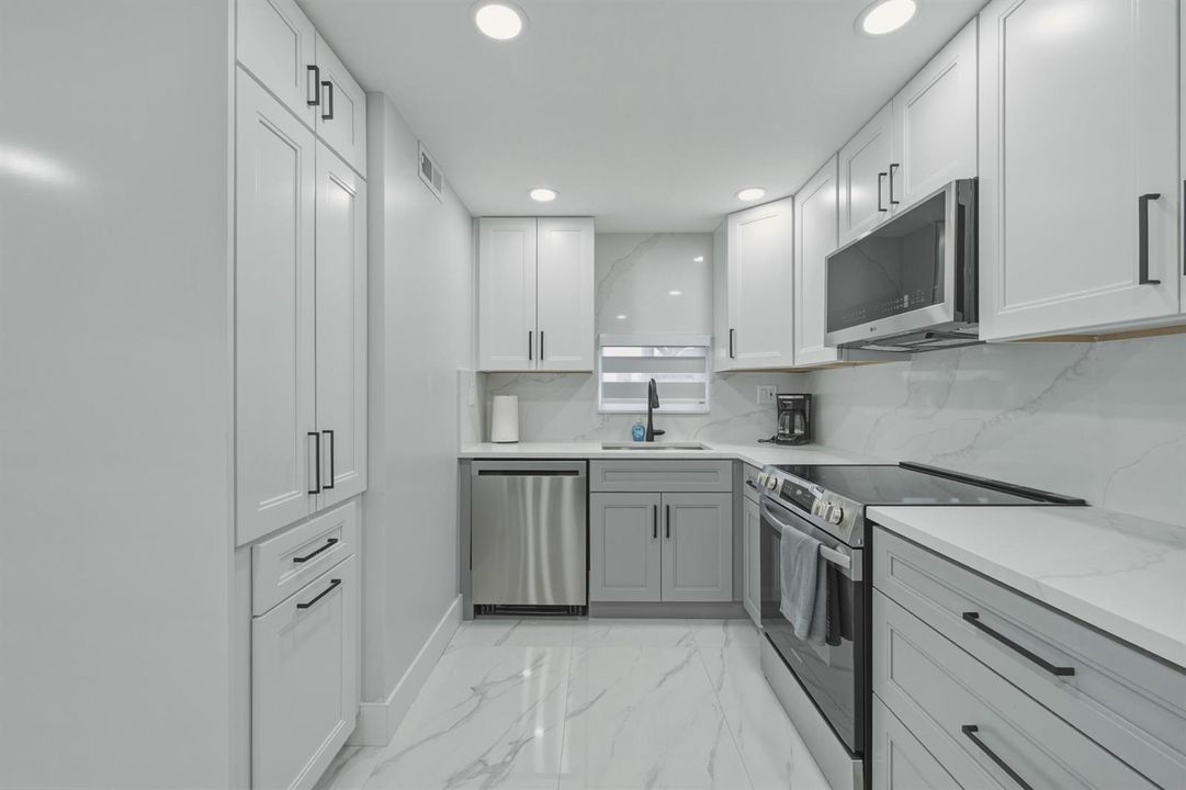 11. Kitchen No Fridge