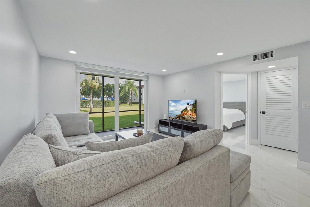 15. Living Room t some bedrom