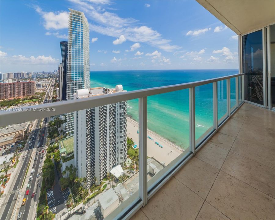 For Rent: $7,300 (2 beds, 2 baths, 1423 Square Feet)