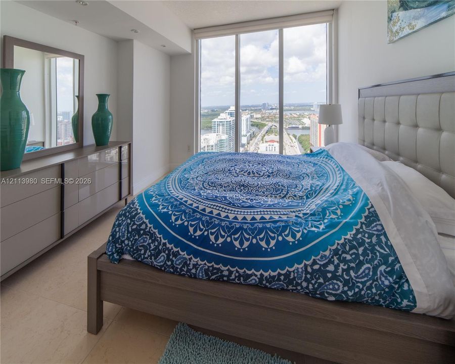 For Rent: $7,300 (2 beds, 2 baths, 1423 Square Feet)