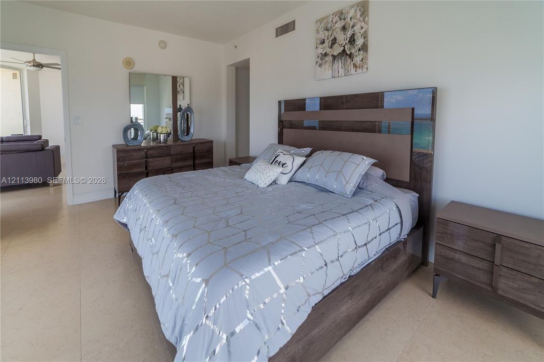 For Rent: $7,300 (2 beds, 2 baths, 1423 Square Feet)