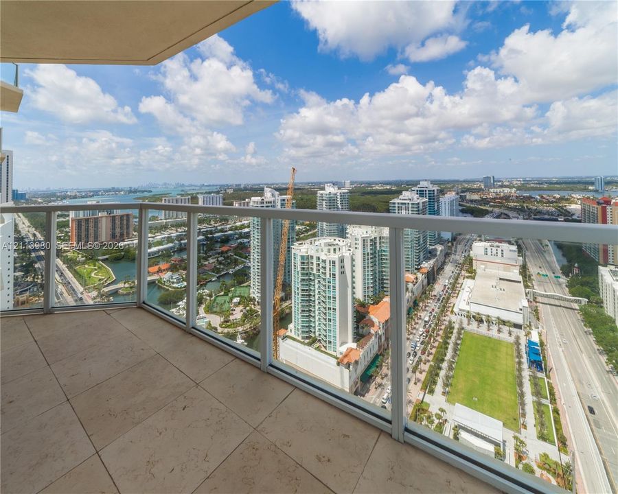 For Rent: $7,300 (2 beds, 2 baths, 1423 Square Feet)