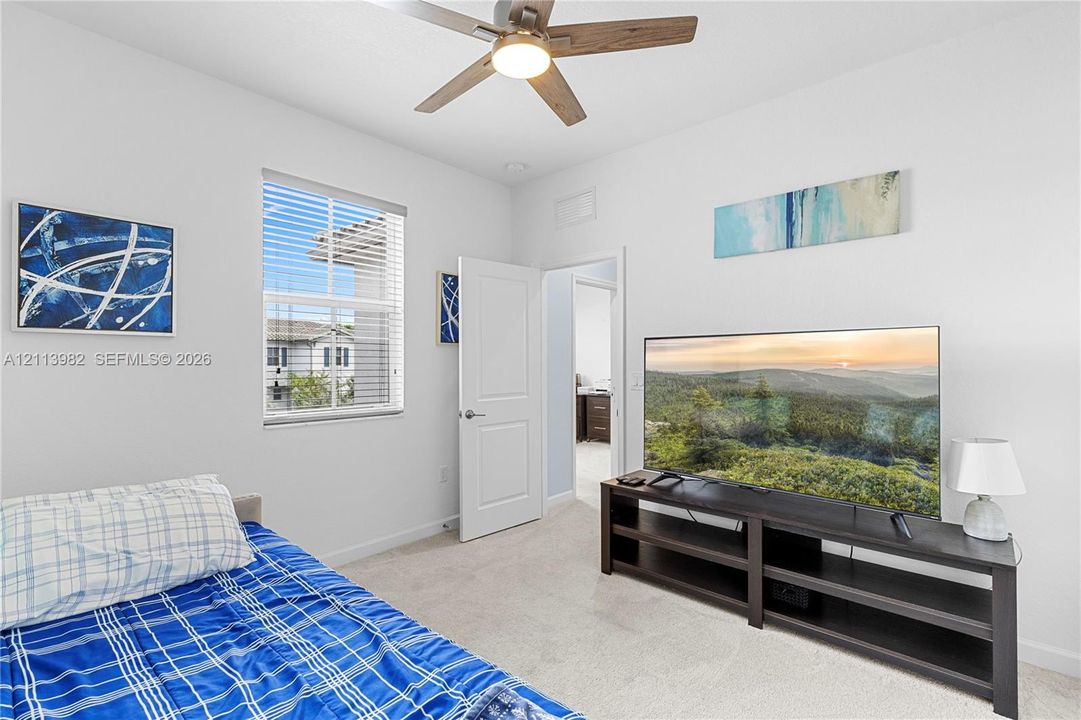 For Rent: $3,800 (3 beds, 2 baths, 1508 Square Feet)