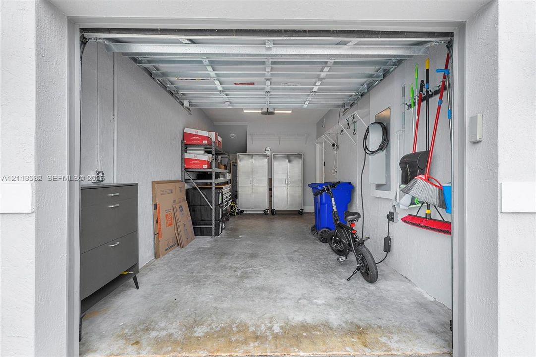 For Rent: $3,800 (3 beds, 2 baths, 1508 Square Feet)
