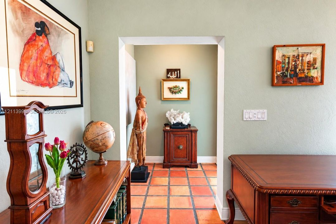 For Sale: $890,000 (4 beds, 3 baths, 1794 Square Feet)