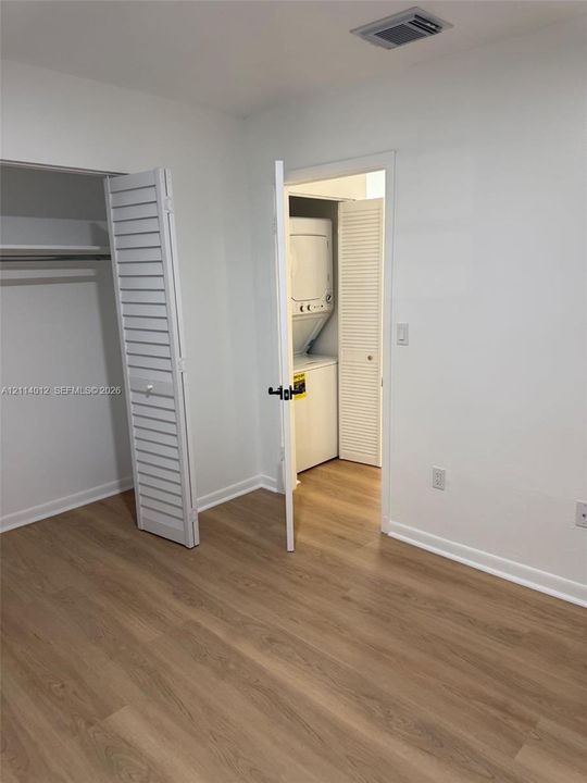 For Rent: $2,600 (2 beds, 1 baths, 1000 Square Feet)