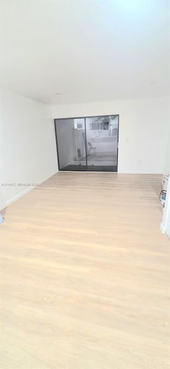 For Rent: $2,600 (2 beds, 1 baths, 1000 Square Feet)