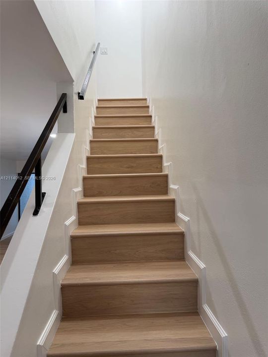 For Rent: $2,600 (2 beds, 1 baths, 1000 Square Feet)