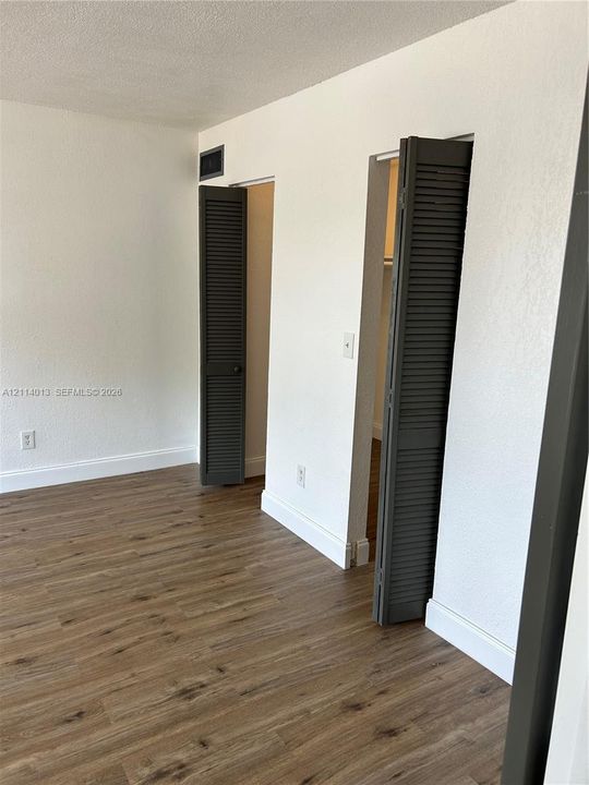 For Rent: $2,800 (3 beds, 2 baths, 1378 Square Feet)
