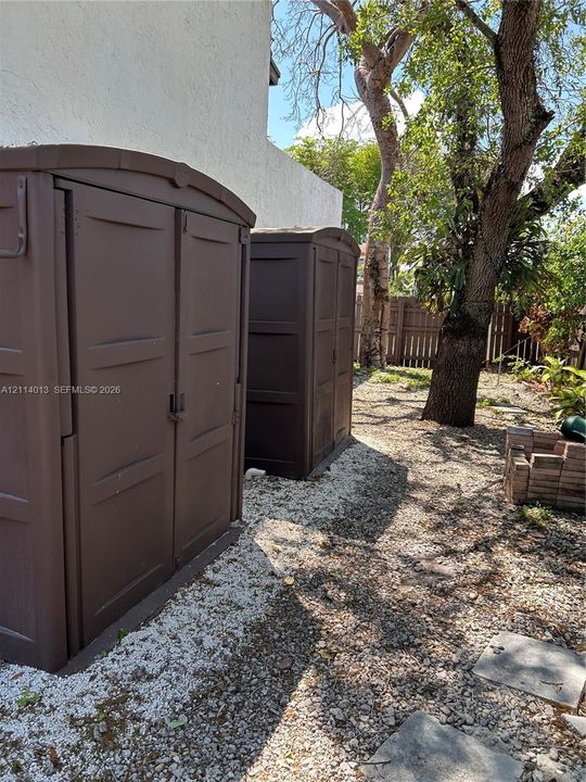 For Rent: $2,800 (3 beds, 2 baths, 1378 Square Feet)