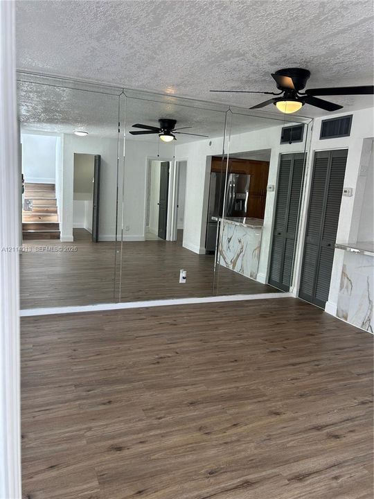 For Rent: $2,800 (3 beds, 2 baths, 1378 Square Feet)