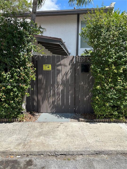 For Rent: $2,800 (3 beds, 2 baths, 1378 Square Feet)