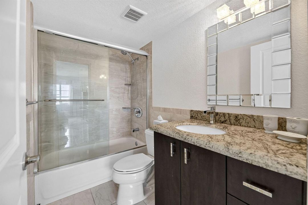 46-web-or-mls-Primary bath