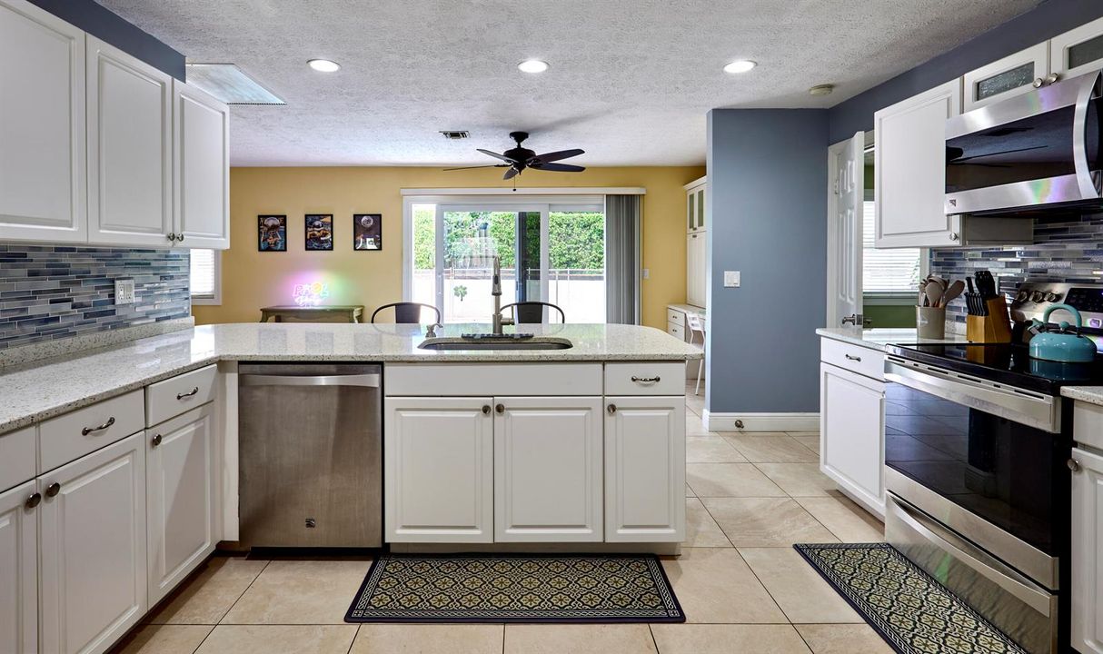Interior_6_8293_