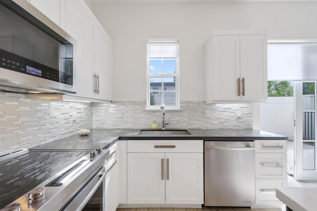 914 Saint George Boulevard - 15.jpg-FULL