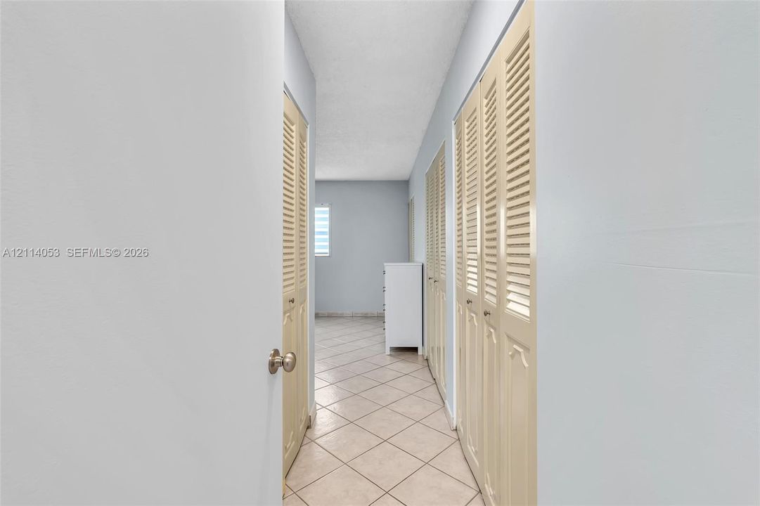 В аренду: $1,800 (2 спален, 2 ванн, 1144 Квадратных фут)