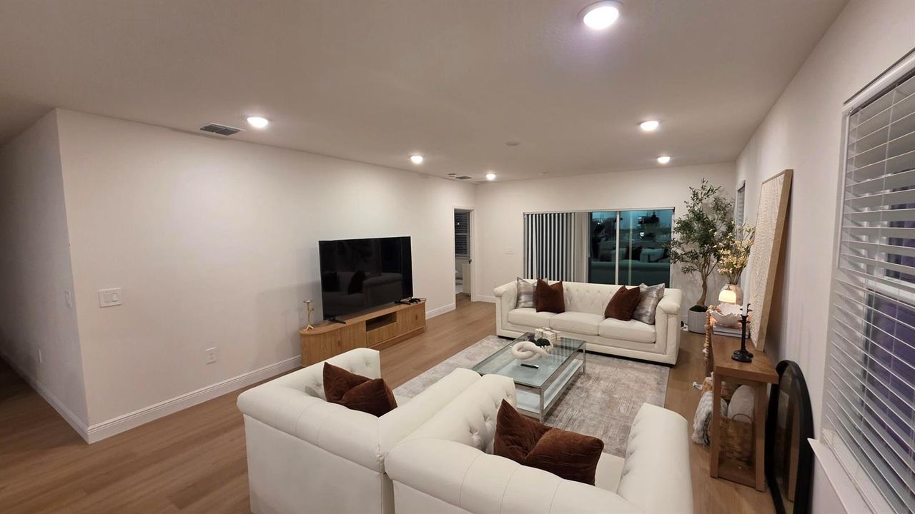 9398 SW Serapis Way (6)