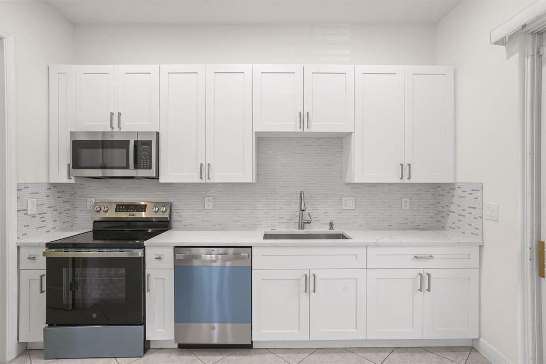 132 Mangrove Bay Way - 15.jpg-SMALL