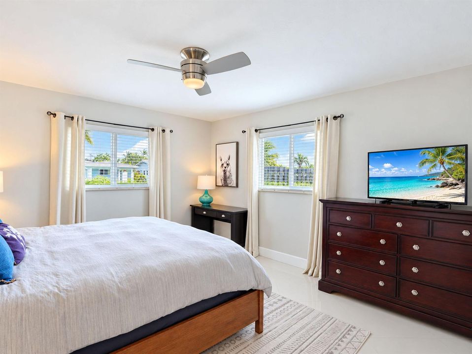 36-web-or-mls-5401_35_Taylor_NE_17th_Ter