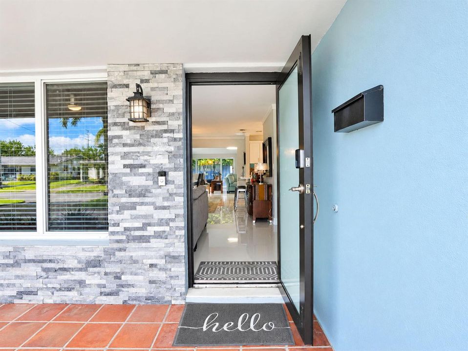6-web-or-mls-5401_06_Taylor_NE_17th_Terr