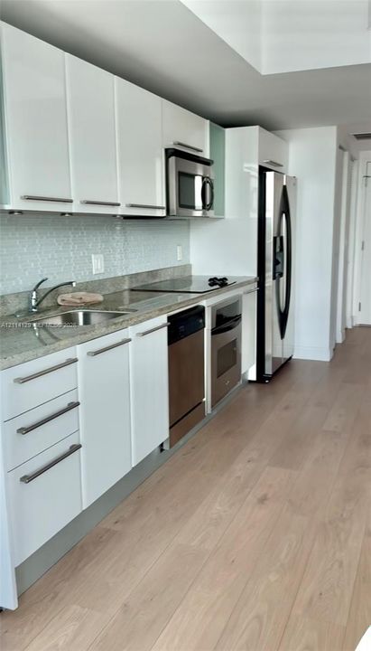 На продажу: $345,000 (0 спален, 1 ванн, 451 Квадратных фут)