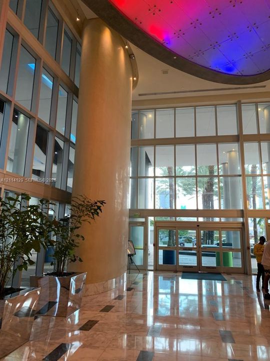 На продажу: $345,000 (0 спален, 1 ванн, 451 Квадратных фут)
