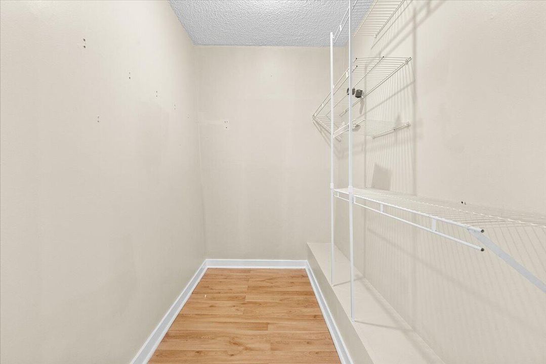 06-10608 180th Pl S 152 -6756