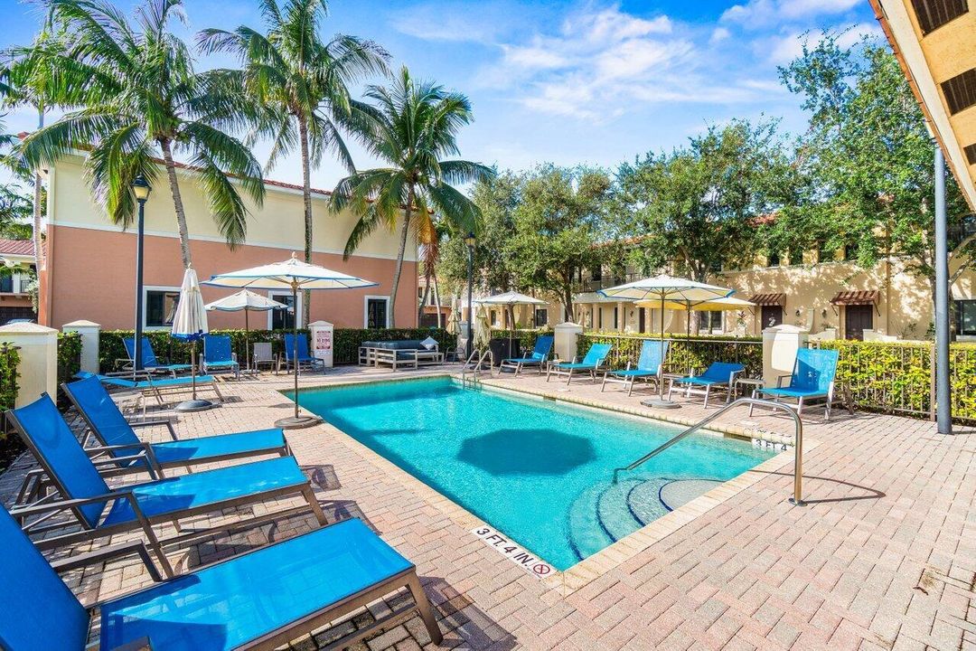 Private Community Pool