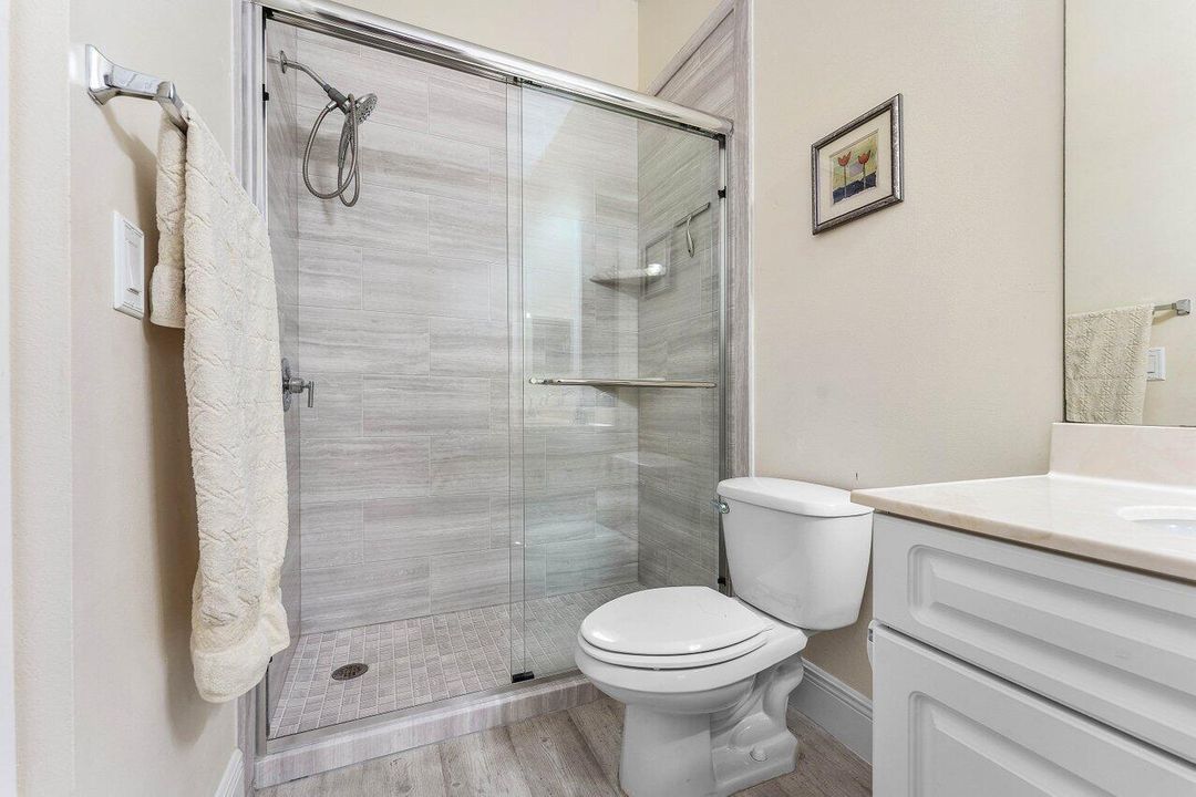 Updated Master Bath Close-Up
