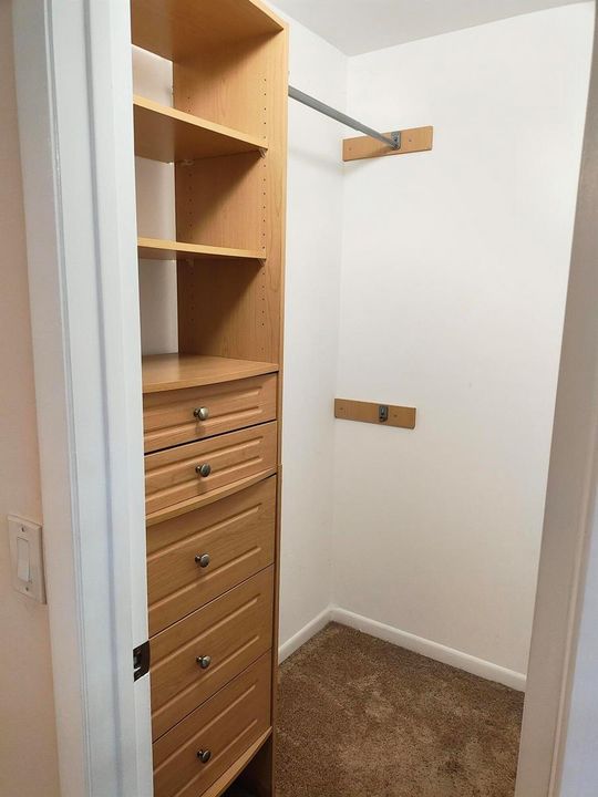Closet 1a